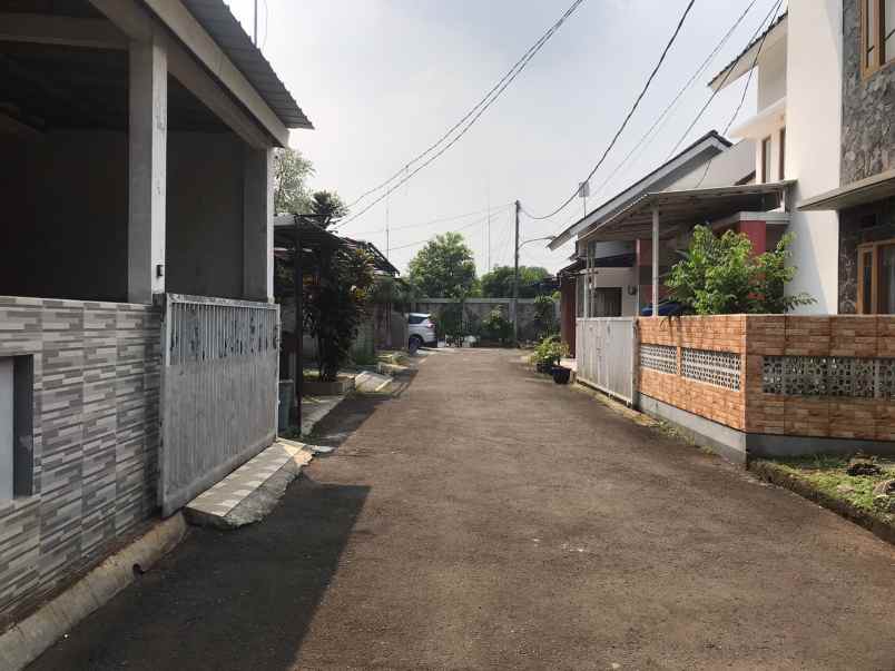 dijual rumah puri khayangan residence