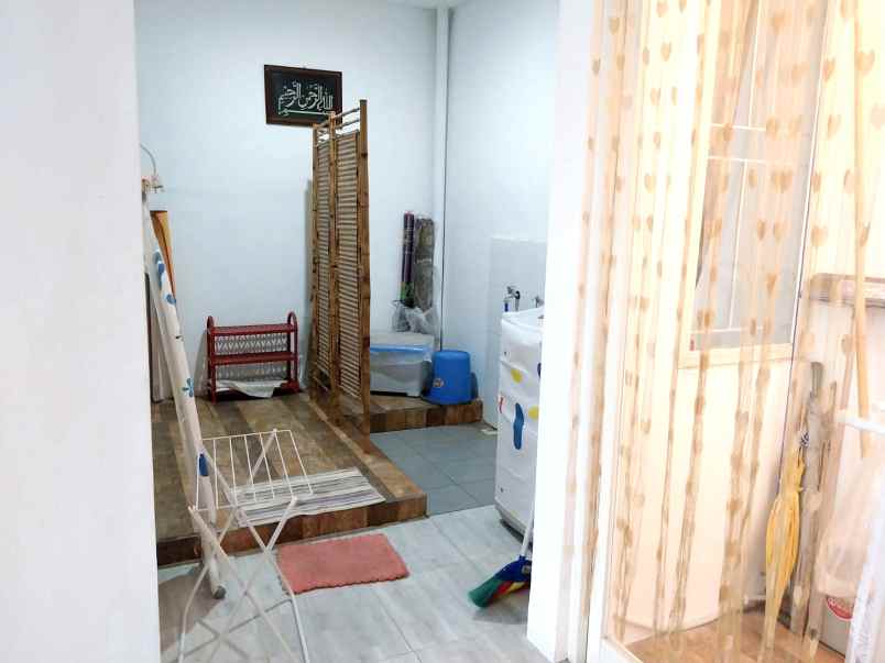 dijual rumah puri surya jaya cluster