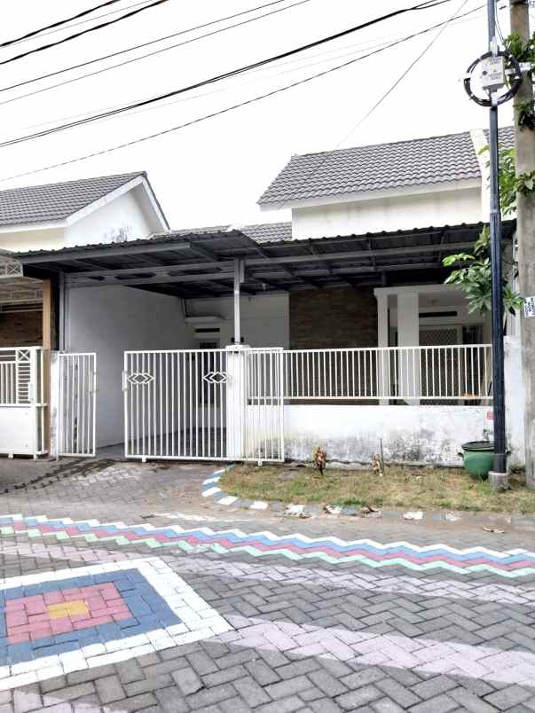 dijual rumah puri surya jaya cluster