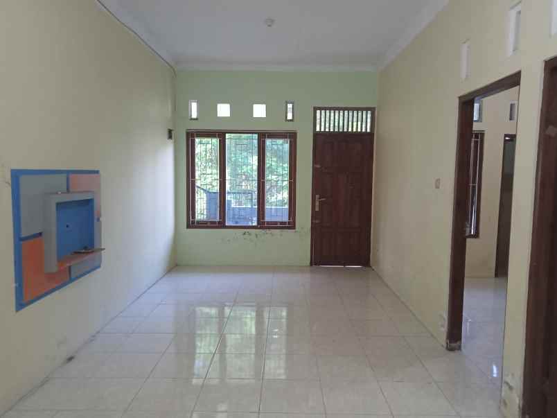 dijual rumah purwomartani