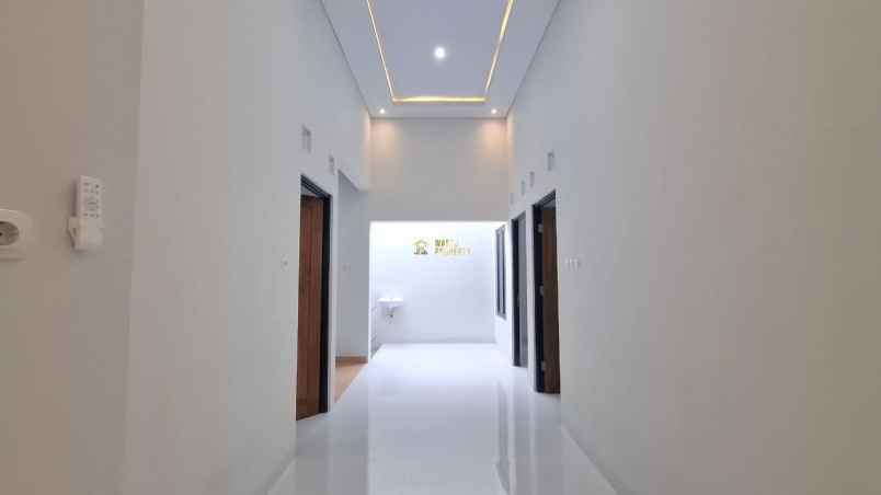 dijual rumah purwomartani