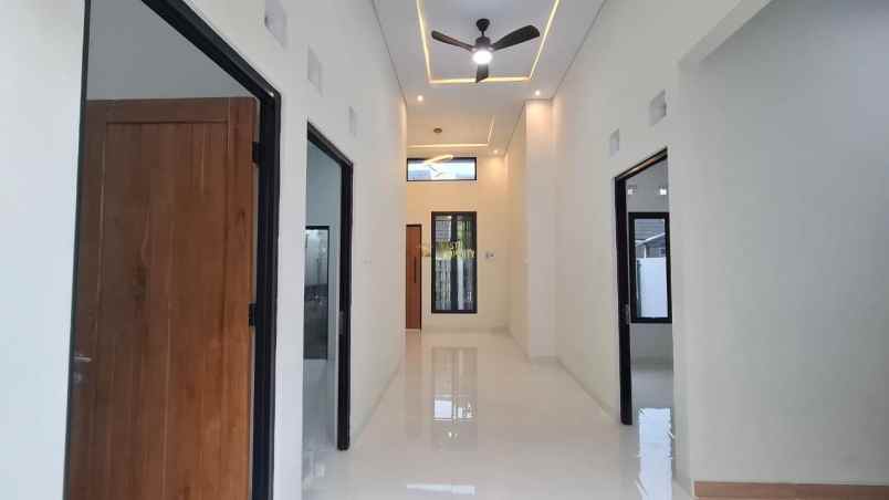 dijual rumah purwomartani