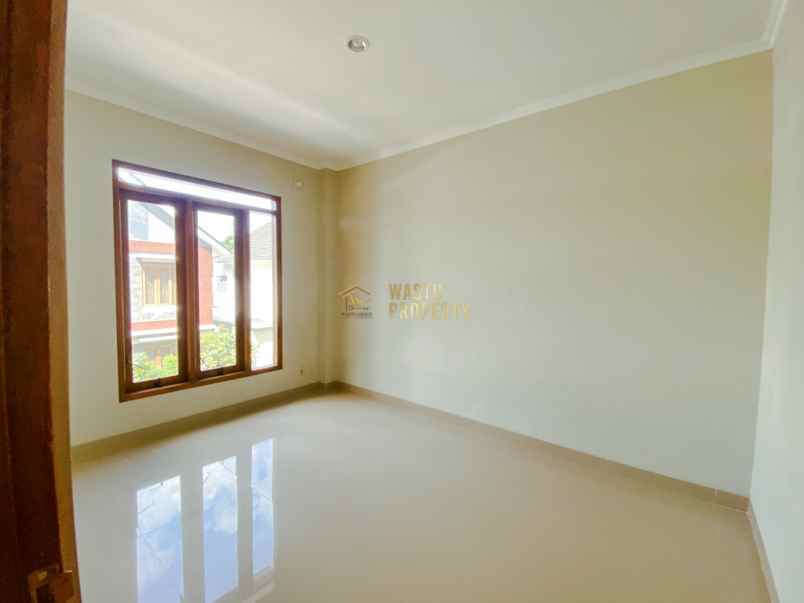 dijual rumah purwomartani kalasan