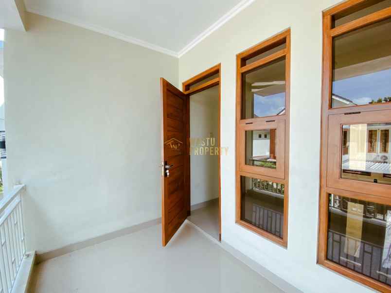 dijual rumah purwomartani kalasan