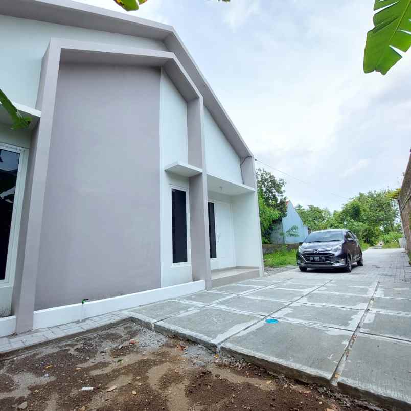 dijual rumah purwomartani kec kalasan