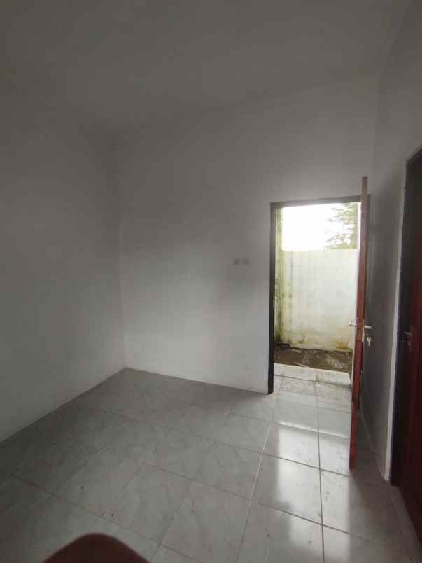 dijual rumah randusari teras boyolali