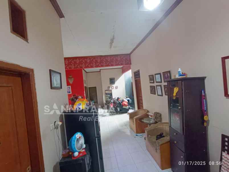 dijual rumah rangkapan jaya pancoran