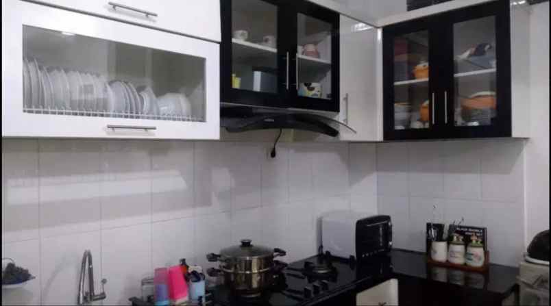 dijual rumah rawageni