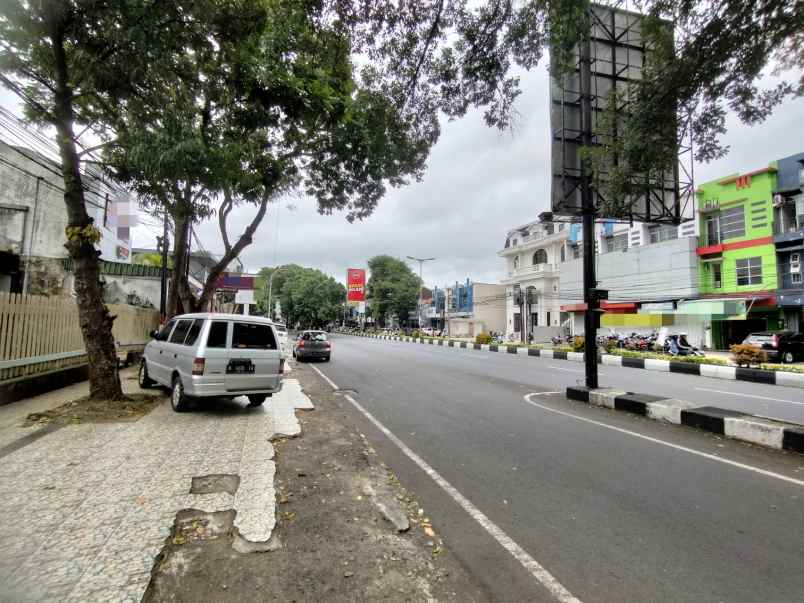 dijual rumah raya jaksa agung suprapto