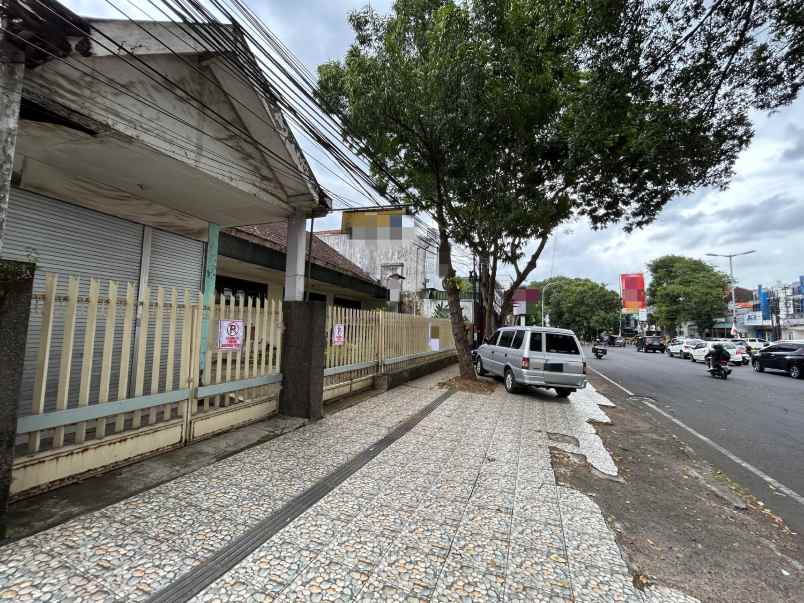 dijual rumah raya jaksa agung suprapto