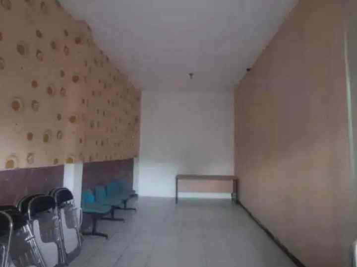 dijual rumah raya pucang anom