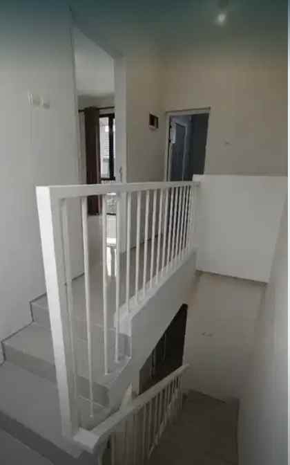 dijual rumah royal recidense wiyung surabaya