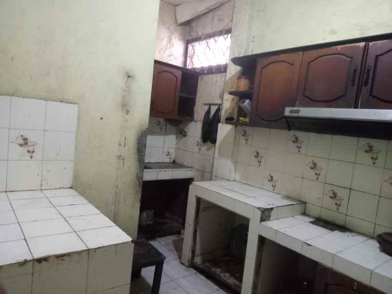 dijual rumah rumah komplek turangga