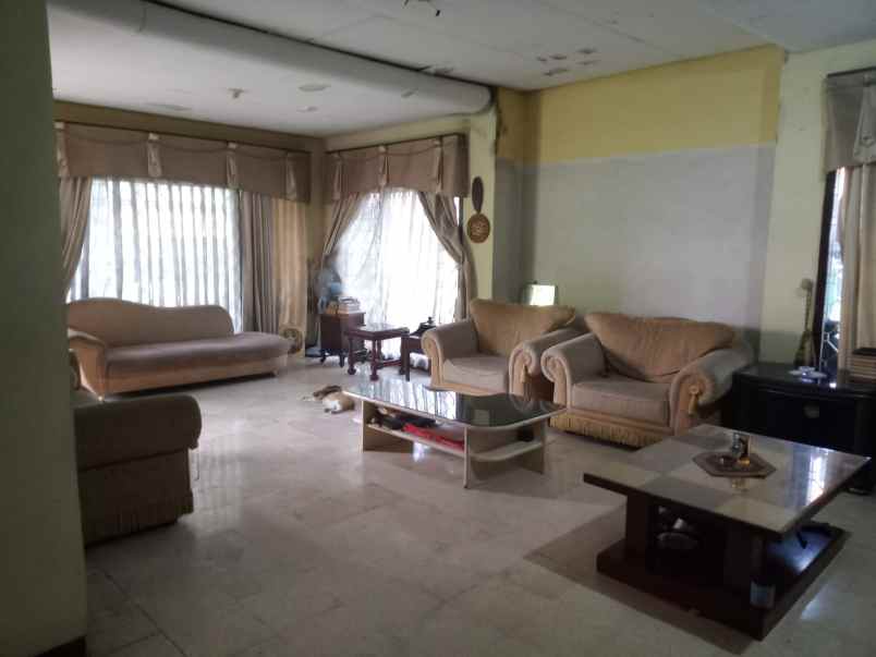 dijual rumah rumah komplek turangga