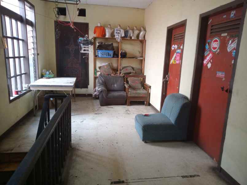 dijual rumah rumah komplek turangga