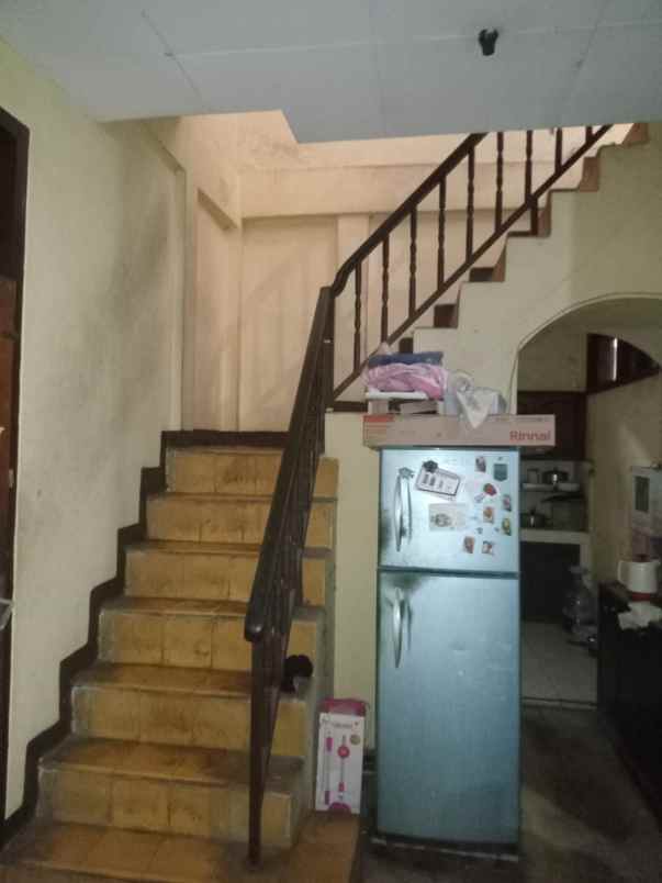 dijual rumah rumah komplek turangga