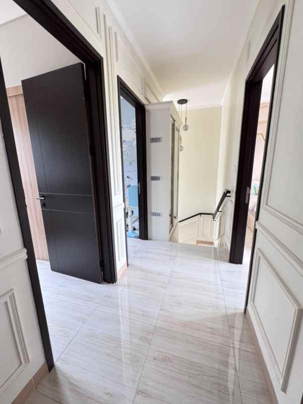 dijual rumah rumah mewah sudah renovasi