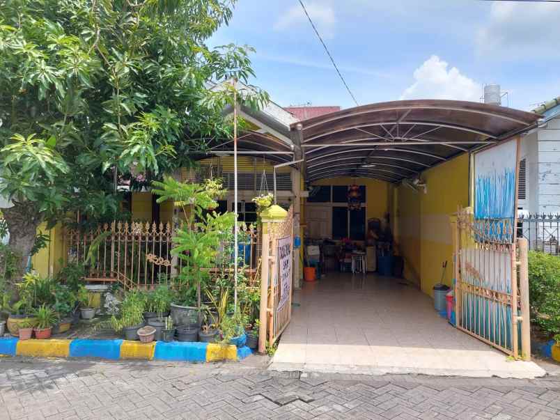 dijual rumah rungkut
