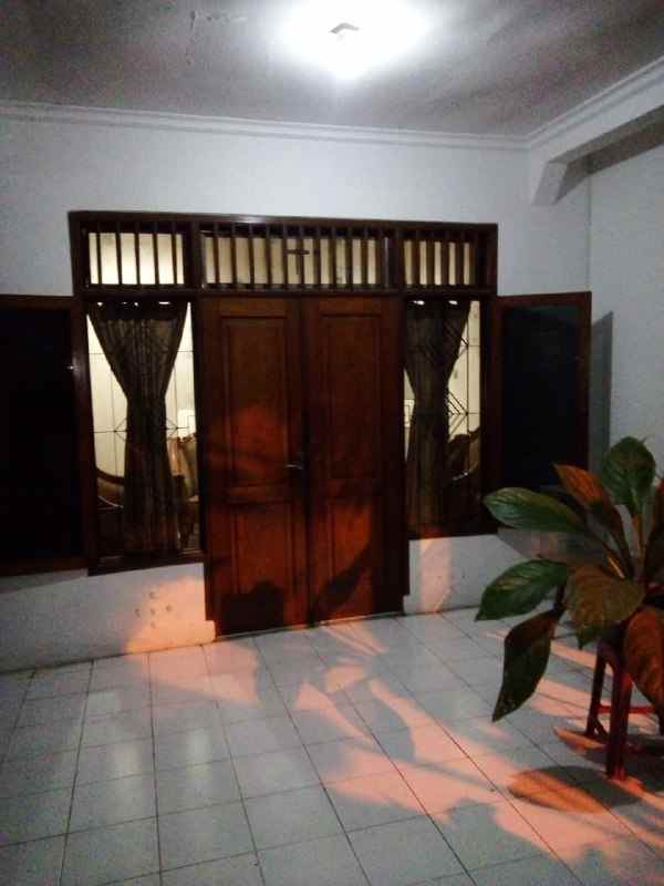 dijual rumah rungkut asri timur