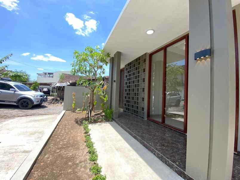 dijual rumah sambiroto purwomartani kalasan