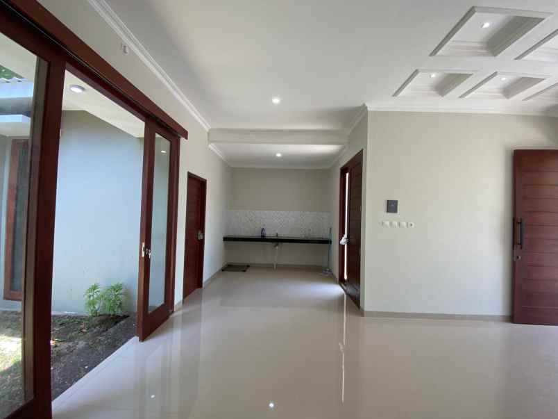 dijual rumah sambiroto purwomartani kalasan