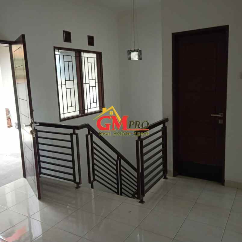 dijual rumah sarijadi