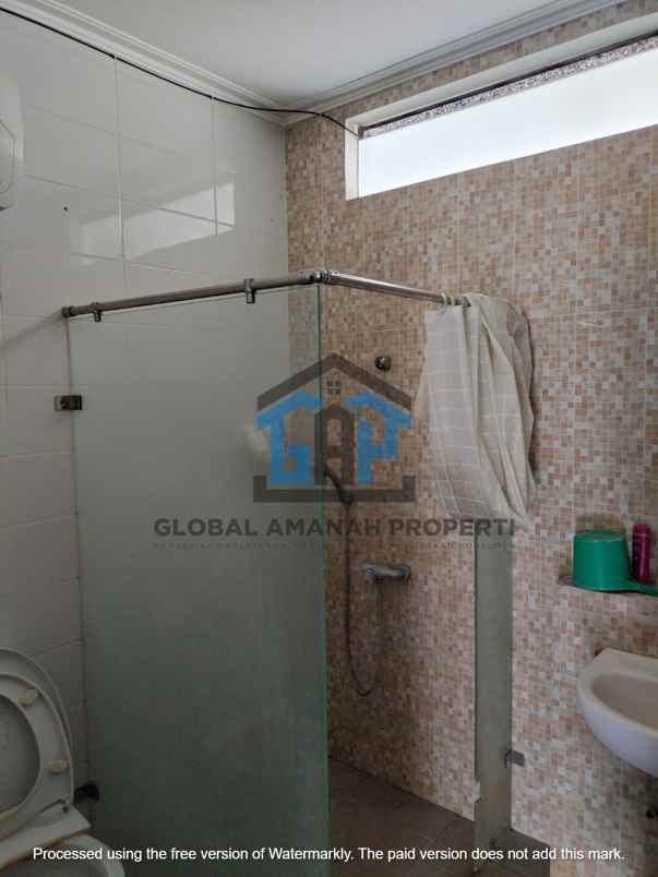 dijual rumah sarijadi