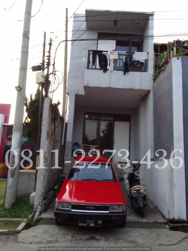 dijual rumah sariwangi