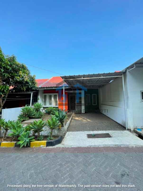 dijual rumah sariwangi