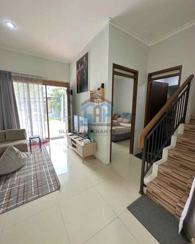 dijual rumah sariwangi