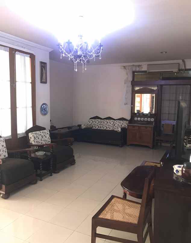 dijual rumah sariwangi asti residence