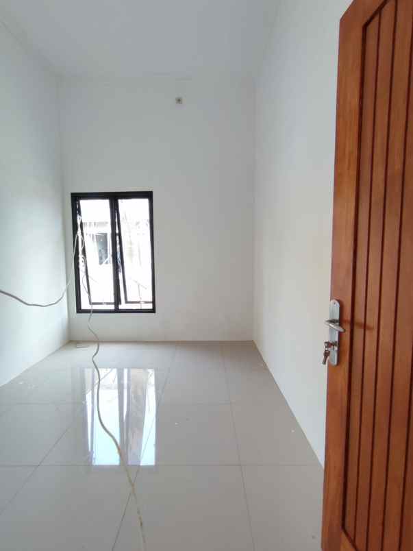 dijual rumah sawangan depok