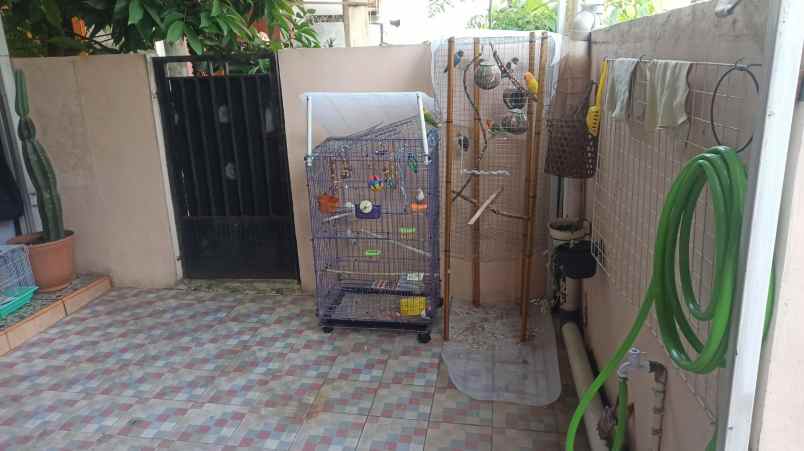 dijual rumah secondary strategis di kramat jati jaktim