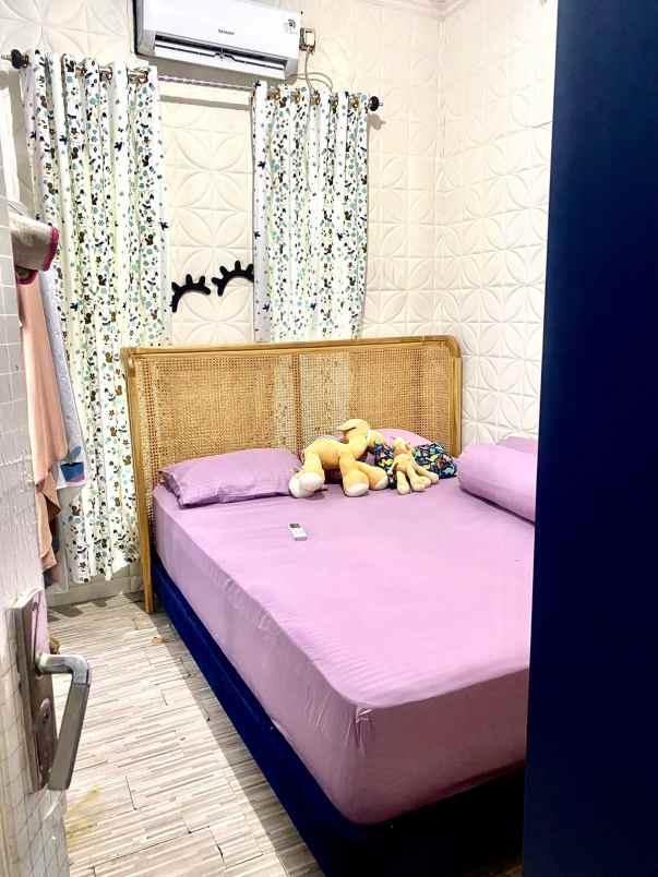 dijual rumah secondary strategis di kramat jati jaktim