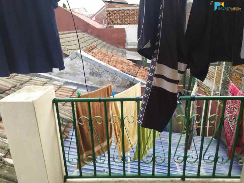 dijual rumah sekejati