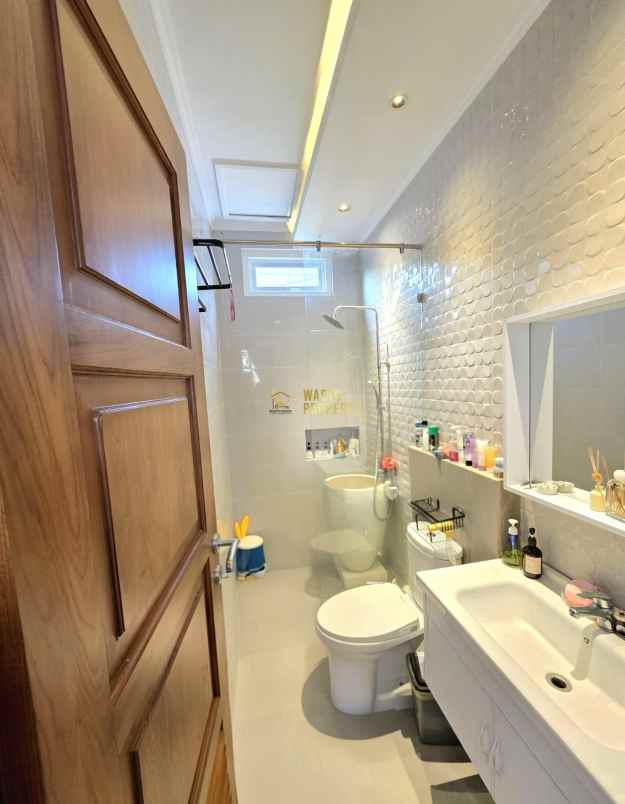 dijual rumah sendangadi