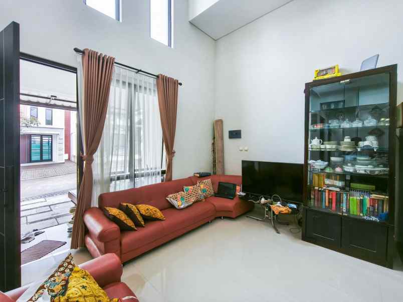 dijual rumah sentul bogor