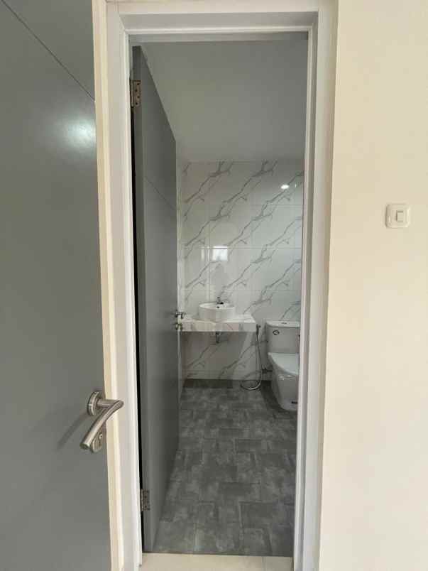 dijual rumah seruni hill
