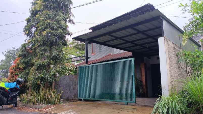 dijual rumah setiabudi regency