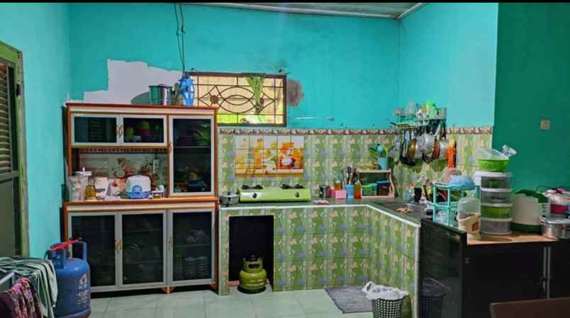 dijual rumah siap huni