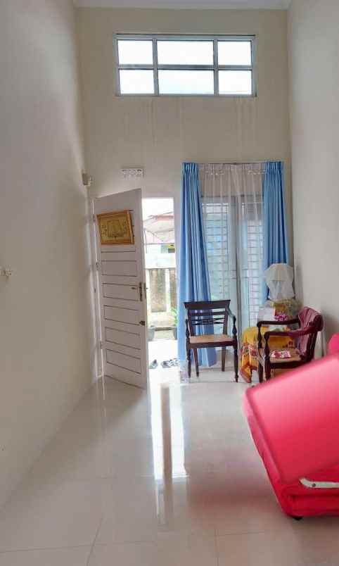 dijual rumah siap huni