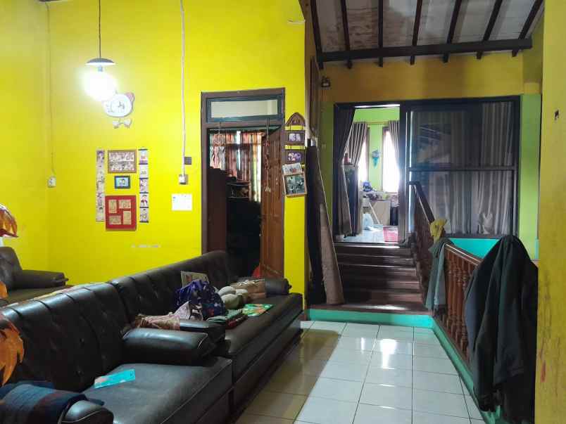 dijual rumah siap huni bekas usaha matrial cimahi