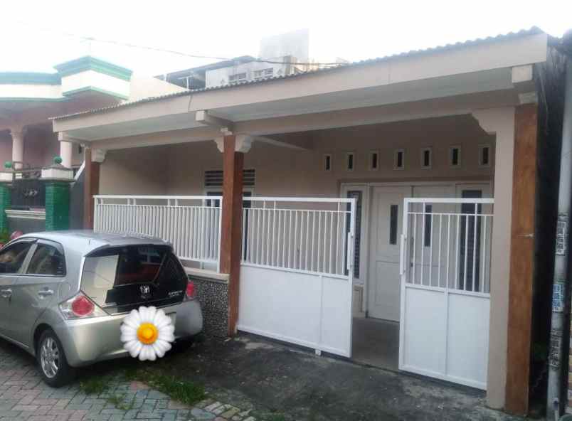 dijual rumah siap huni strategis di gresik kota