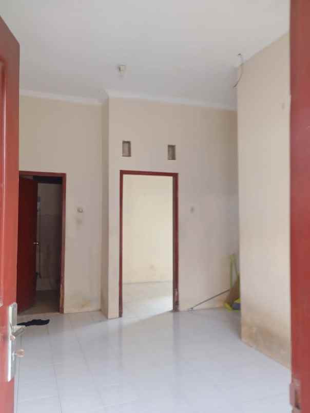 dijual rumah sidokarto