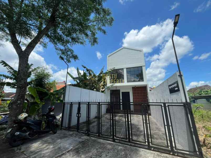 dijual rumah sinduharjo