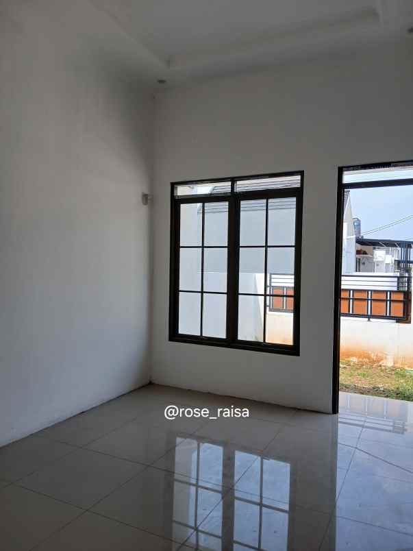 dijual rumah sriamur tambun utara