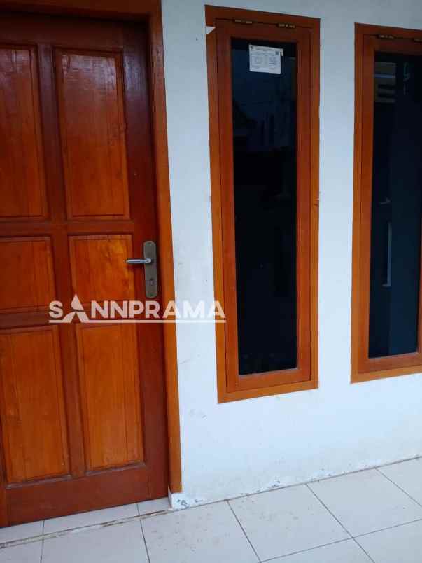 dijual rumah sukamaju