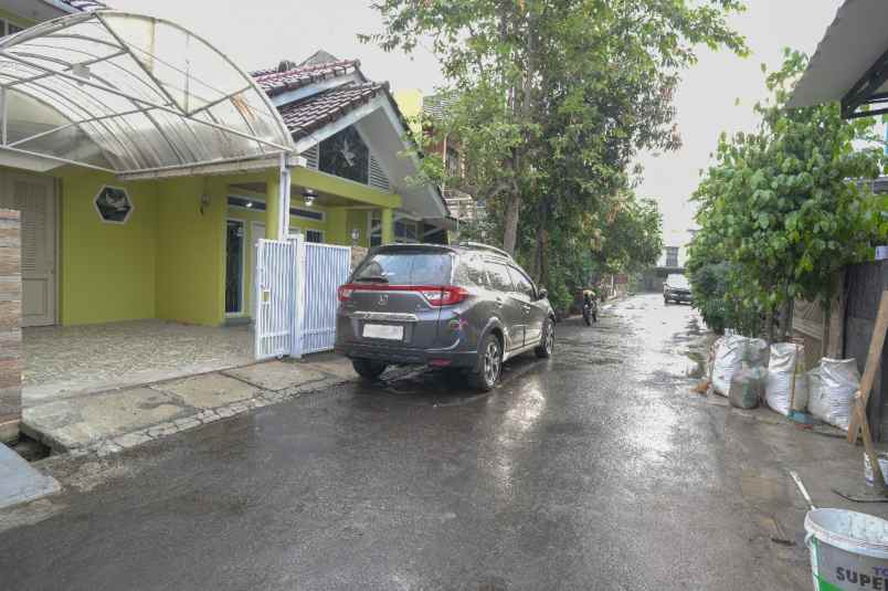 dijual rumah sukanagara antapani kota