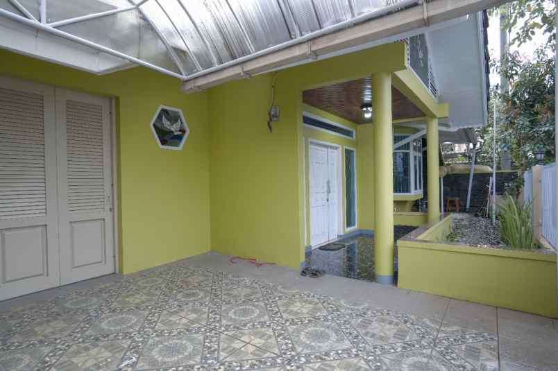 dijual rumah sukanagara antapani kota