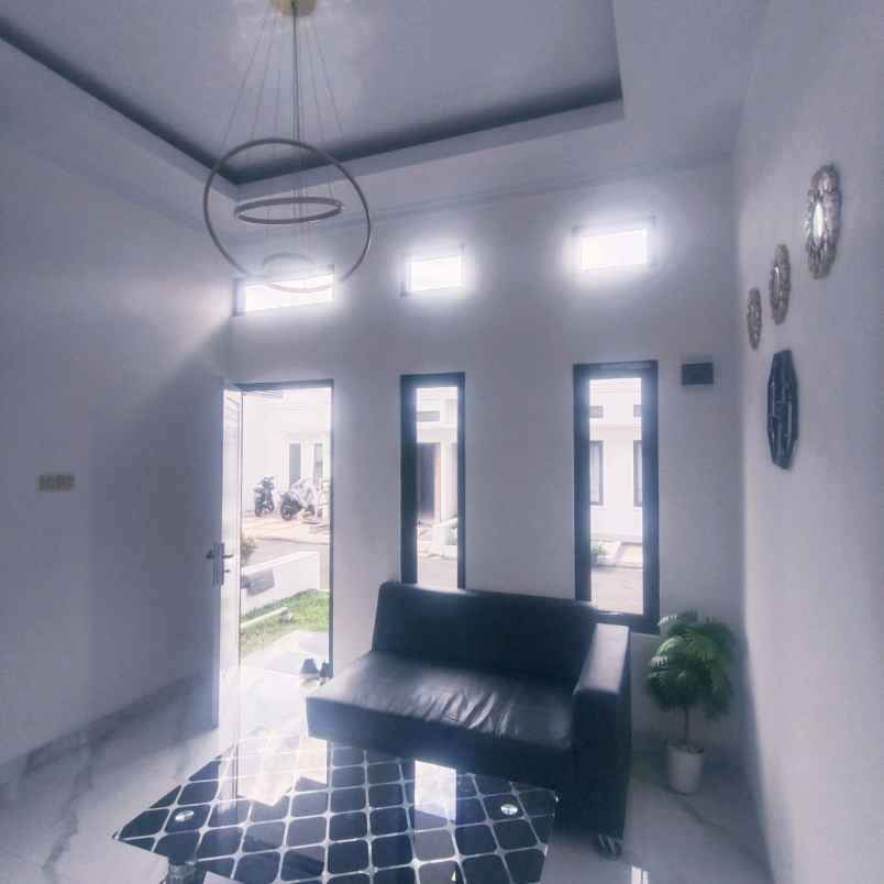 dijual rumah sukatani tapos depok